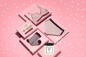 UNIQLO Holiday Gifts for Female Best Friend
