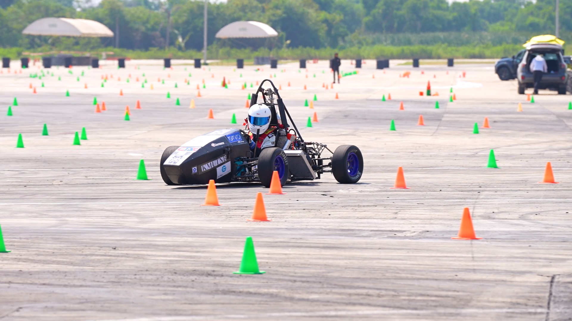 Auto Challenge พีทีที สเตชั่น สนับสนุนน้ำมัน Super Power ในการแข่งขัน TSAE Auto ...